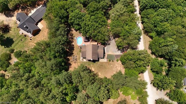 143 Mohegan Trail, Mocksville, NC 27028
