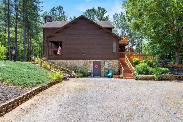143 Mohegan Trail, Mocksville, NC 27028