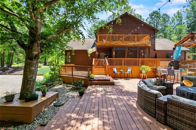 143 Mohegan Trail, Mocksville, NC 27028