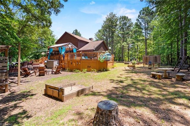 143 Mohegan Trail, Mocksville, NC 27028