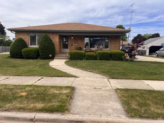 2112 26th STREET, Kenosha, WI 53140