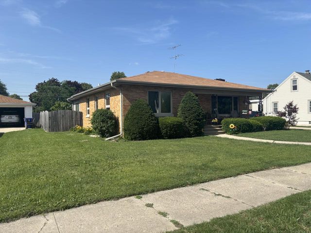 2112 26th STREET, Kenosha, WI 53140