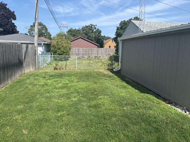 2112 26th STREET, Kenosha, WI 53140