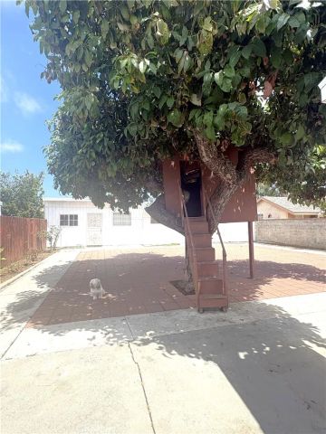 11022 Doty, Inglewood, CA 90303