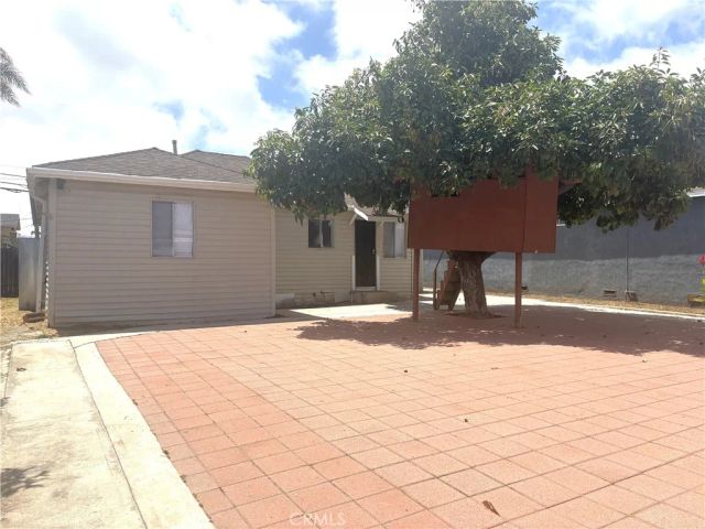 11022 Doty, Inglewood, CA 90303