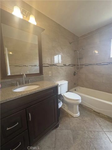 11022 Doty, Inglewood, CA 90303