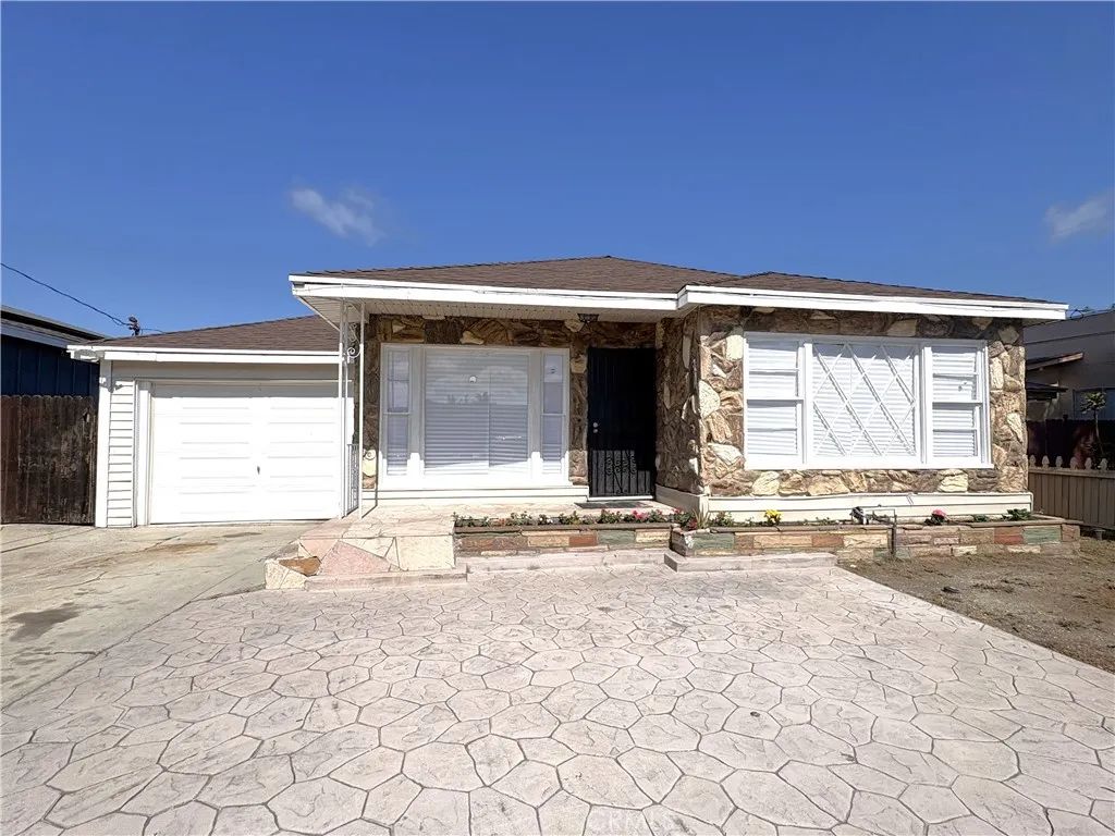 11022 Doty, Inglewood, CA 90303