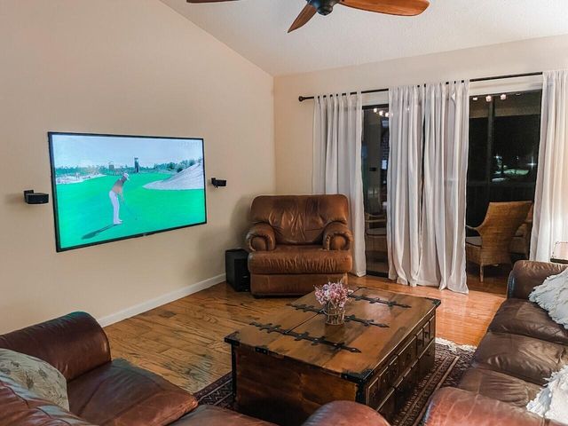 25 Lexington Lane W E, Palm Beach Gardens, FL 33418