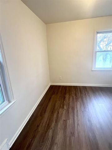 2217 3rd Street, Trenton, MI 48183