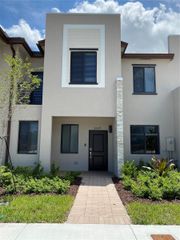 20672 NE 7th Place 20672, Miami, FL 33179