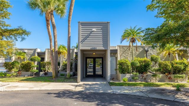 4001 BENEVA ROAD 305, Sarasota, FL 34233