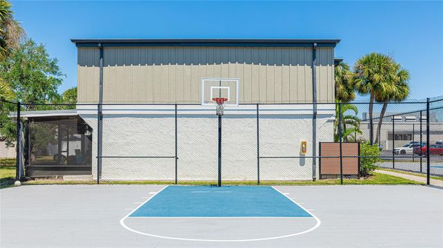 4001 BENEVA ROAD 305, Sarasota, FL 34233