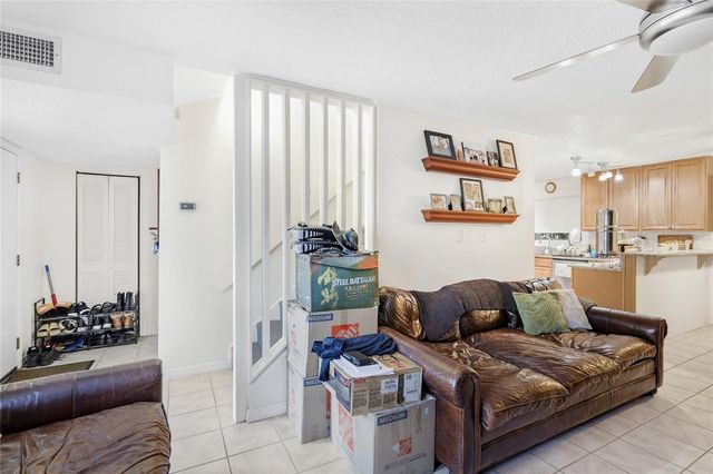 4001 BENEVA ROAD 305, Sarasota, FL 34233