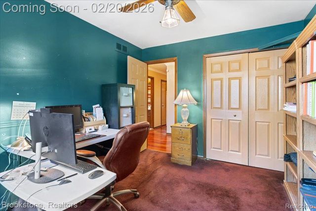 15303 Lincolnshire Lane, Fraser, MI 48026