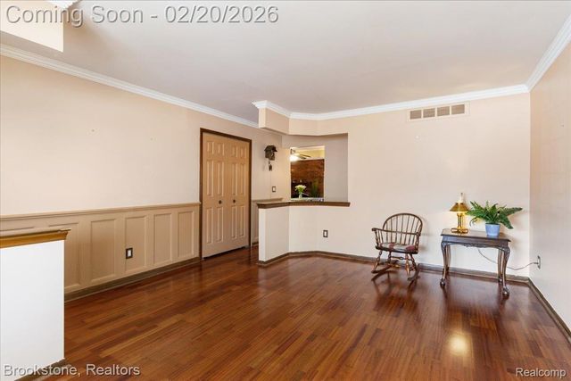 15303 Lincolnshire Lane, Fraser, MI 48026