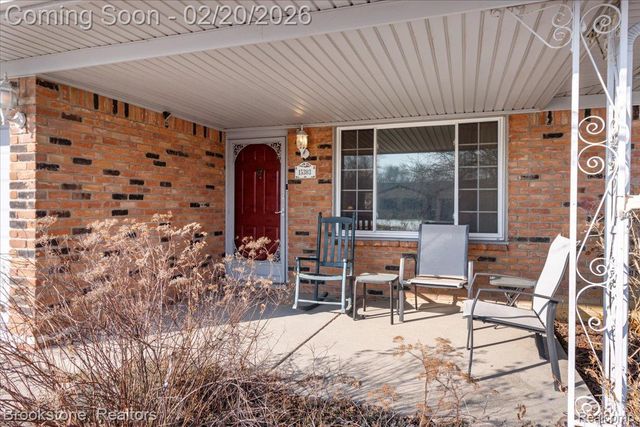 15303 Lincolnshire Lane, Fraser, MI 48026