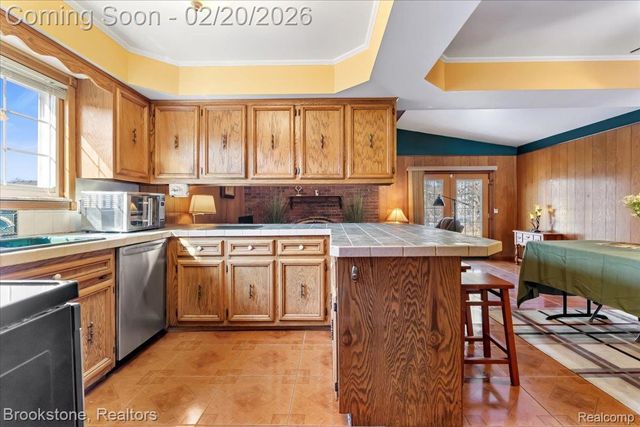 15303 Lincolnshire Lane, Fraser, MI 48026