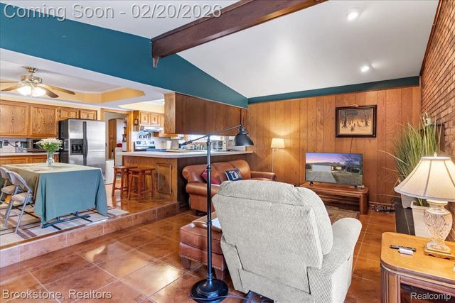 15303 Lincolnshire Lane, Fraser, MI 48026