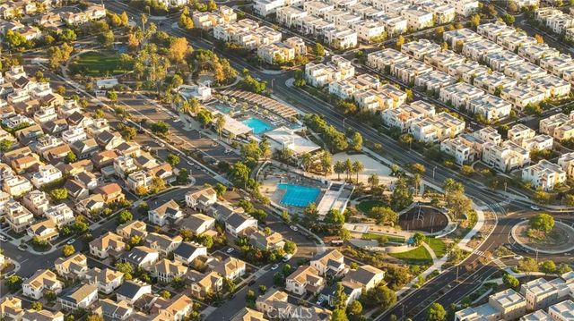 284 Harringay, Irvine, CA 92618