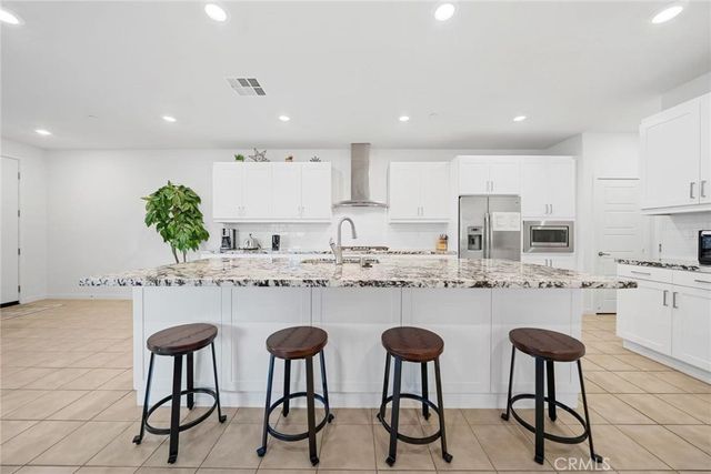 284 Harringay, Irvine, CA 92618