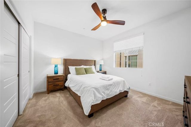 284 Harringay, Irvine, CA 92618