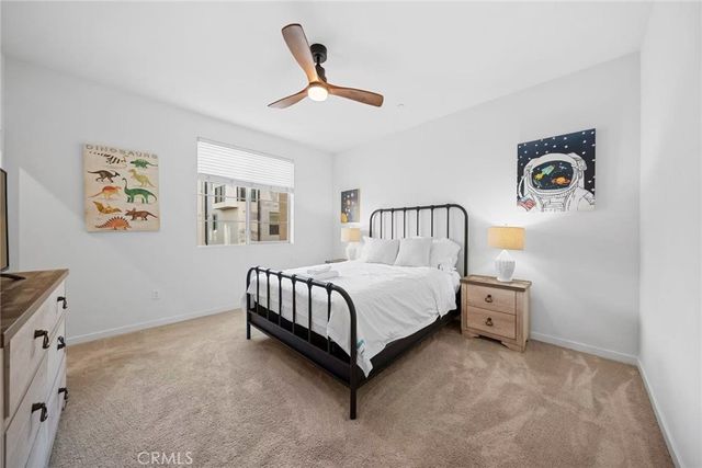 284 Harringay, Irvine, CA 92618