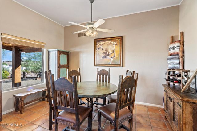 33449 N 10TH Street, Phoenix, AZ 85085