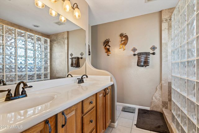 33449 N 10TH Street, Phoenix, AZ 85085