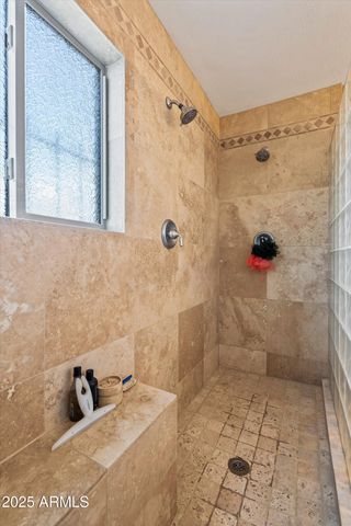 33449 N 10TH Street, Phoenix, AZ 85085