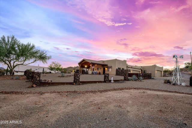 33449 N 10TH Street, Phoenix, AZ 85085