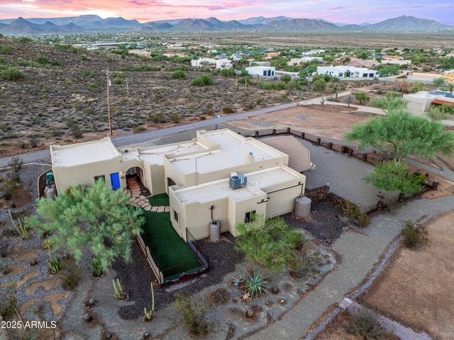 33449 N 10TH Street, Phoenix, AZ 85085