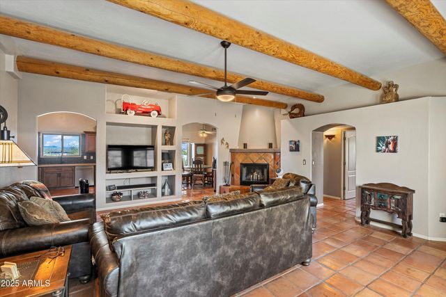 33449 N 10TH Street, Phoenix, AZ 85085