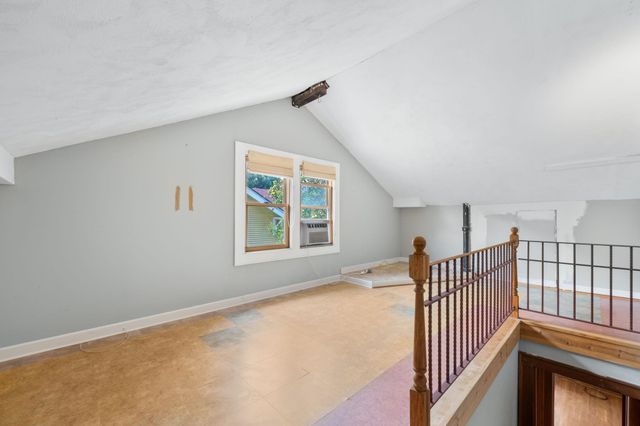 253 S Lorraine Ave, Wichita, KS 67211