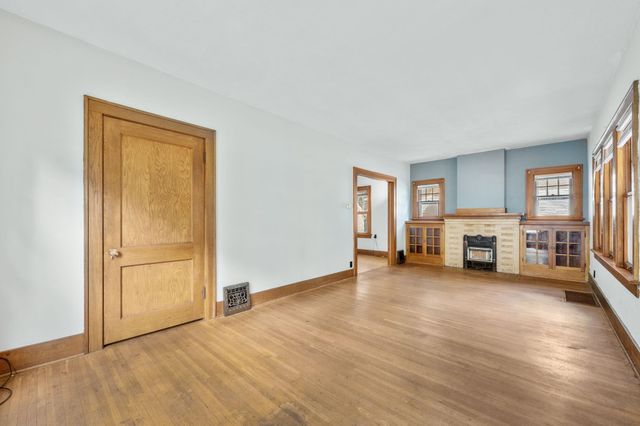 253 S Lorraine Ave, Wichita, KS 67211