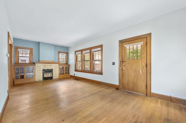 253 S Lorraine Ave, Wichita, KS 67211