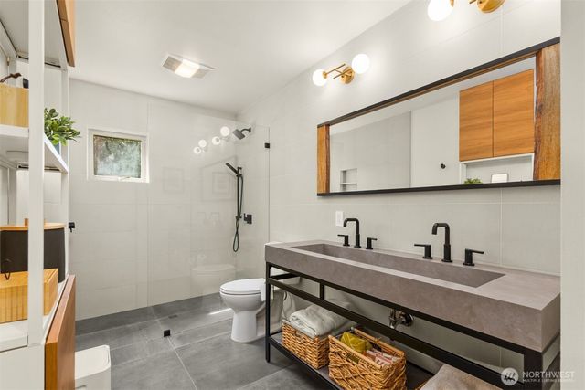 20603 Chief Sam Wilson Way NE, Indianola, WA 98342