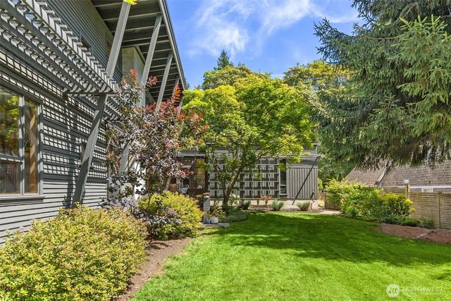 20603 Chief Sam Wilson Way NE, Indianola, WA 98342