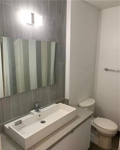 2830 NE 30th Place 6, Fort Lauderdale, FL 33306
