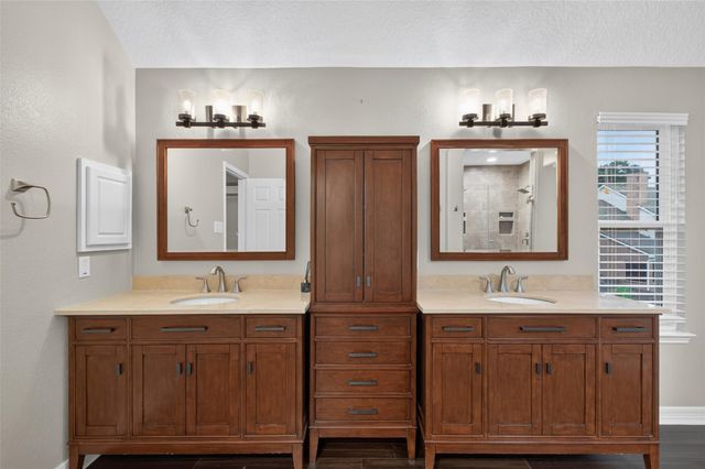 2315 Centerbrook Lane, Katy, TX 77450