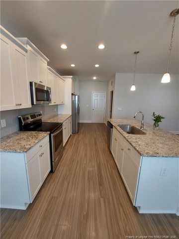 1641 STACKHOUSE Drive, Fayetteville, NC 28314