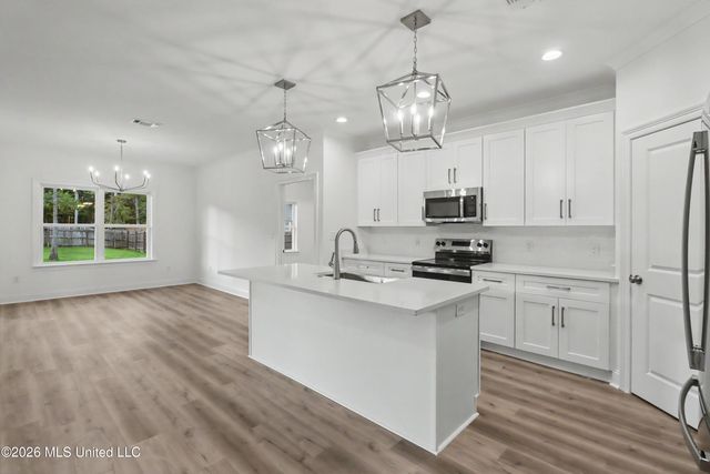 10875 Ala Moana Street, Diamondhead, MS 39525
