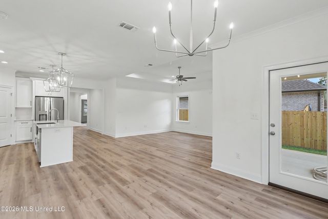 10875 Ala Moana Street, Diamondhead, MS 39525