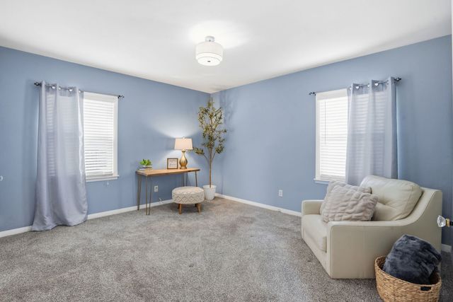 216 Central Drive, Eldridge, IA 52748