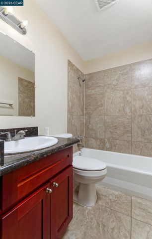 5206 Priscilla Ln, Sacramento, CA 95820