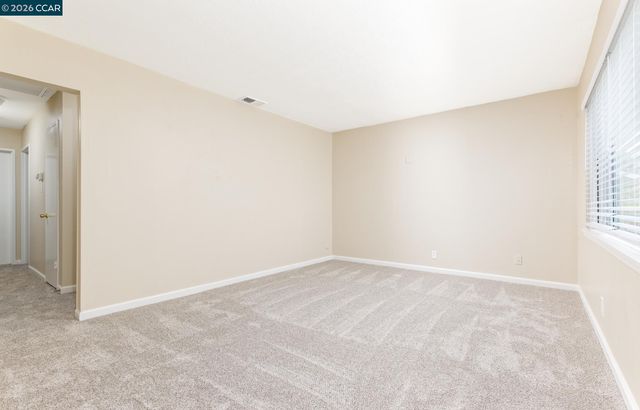 5206 Priscilla Ln, Sacramento, CA 95820