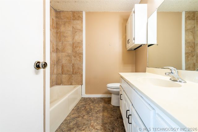 9364 S 89th East Avenue, Tulsa, OK 74133