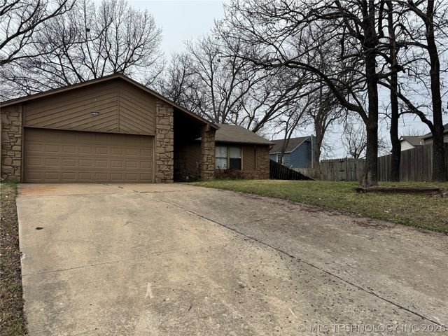 9364 S 89th East Avenue, Tulsa, OK 74133