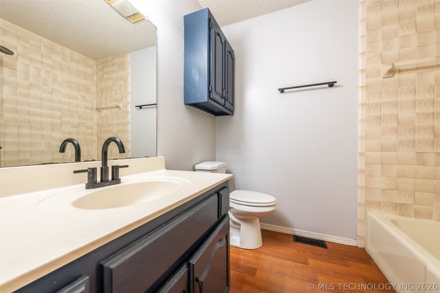 9364 S 89th East Avenue, Tulsa, OK 74133