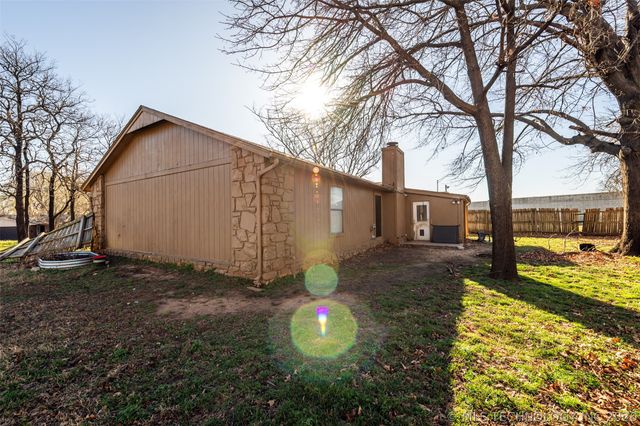 9364 S 89th East Avenue, Tulsa, OK 74133