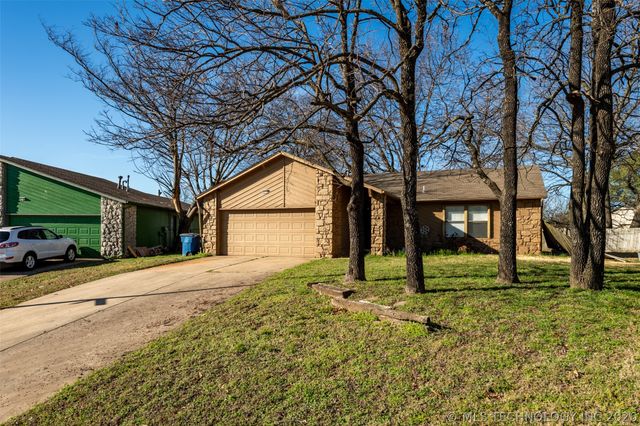 9364 S 89th East Avenue, Tulsa, OK 74133